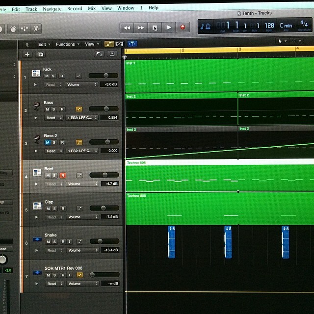 how to sidechain in logic pro x